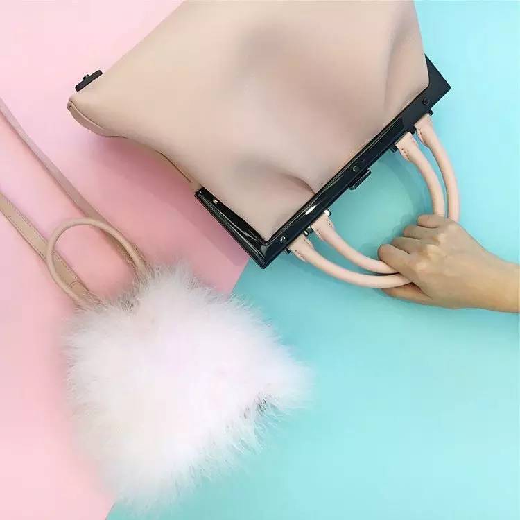 去韩国买衣服推荐买什么,韩国哪里卖好看的衣服