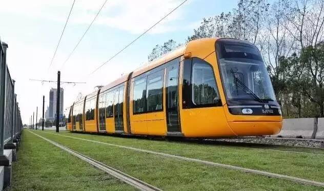 今朝上海｜嚇宁！34分钟狂开52公里，差头司机深更半夜白相“头文字D