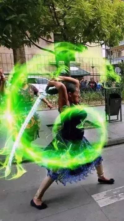 战斗民族大妈玩ak47,战斗民族的大妈有多强悍