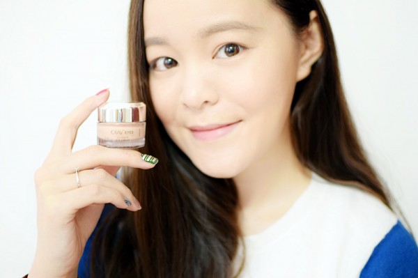 olay水沁晶采光感精华霜,olay眼部精华霜