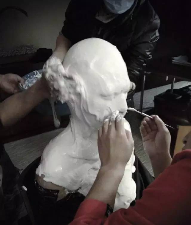 杨洋回应替身倒模,杨洋不用替身出现高难度动作