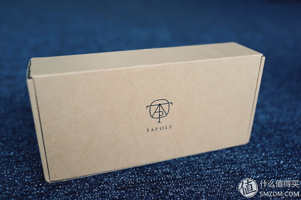 柯南戴白眼镜图片,柯南同款眼镜戴上之后能看见吗