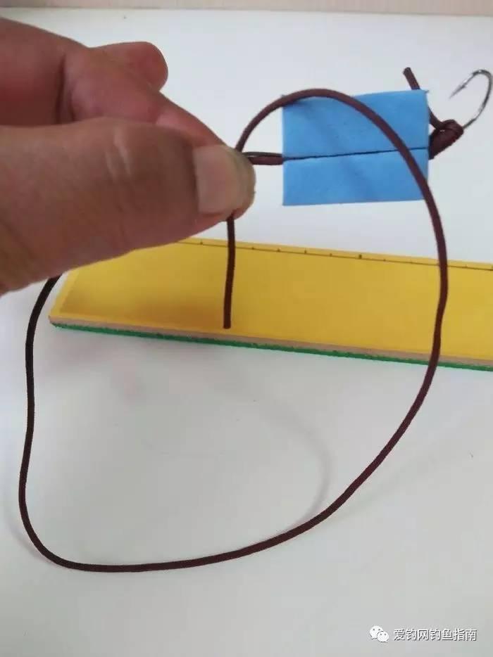 怎么利用蝴蝶夹绑鱼钩视频,用橡皮绑鱼钩教学视频