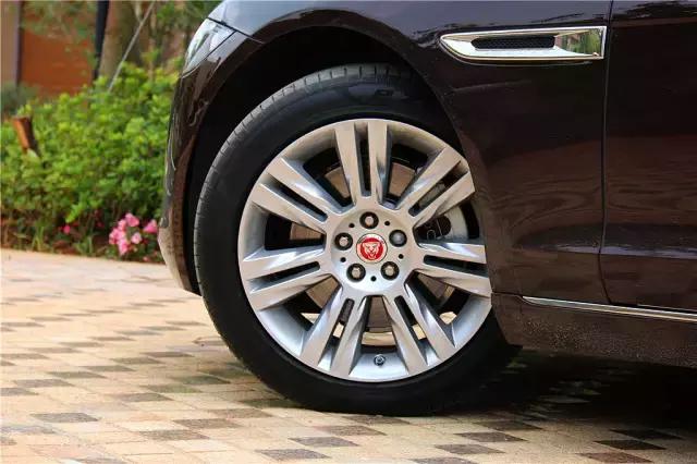 带您了解最新款捷豹xfl,大家都怎么评价捷豹xfl