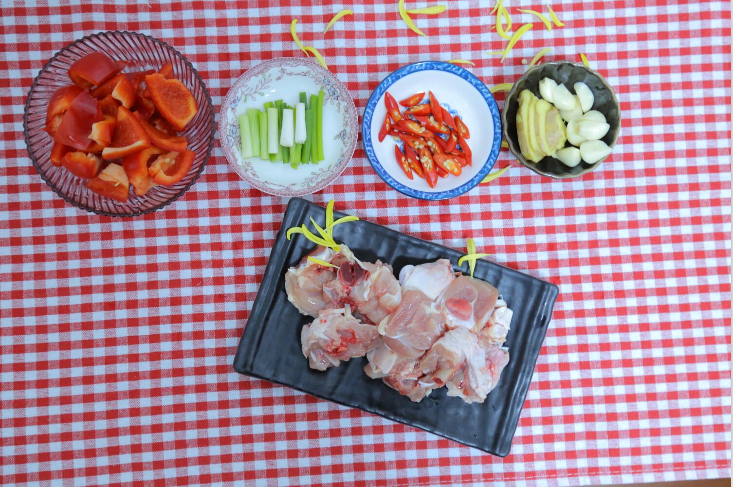 三碗私房菜,三杯鸡私房菜