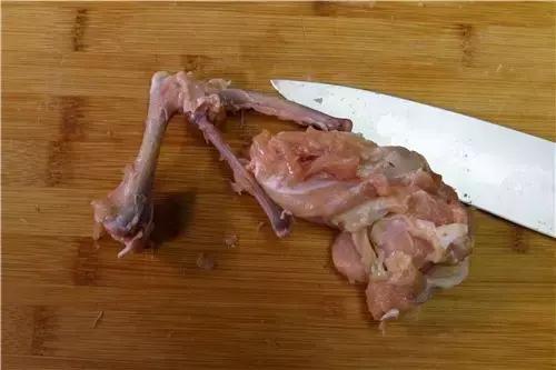 鸡翅包饭的做法详细视频,正宗台湾鸡翅包饭的制作