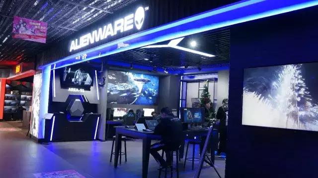 空间六记｜没了“站街”拉客的百脑汇，居然开起了“医院”？