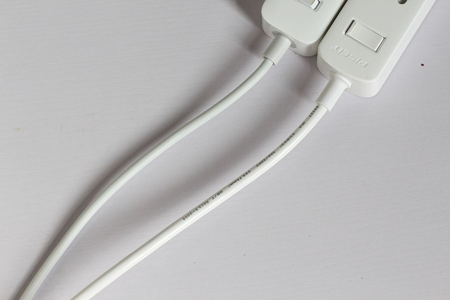 小米插排五孔测评,品胜排插好还是爱国者排插好