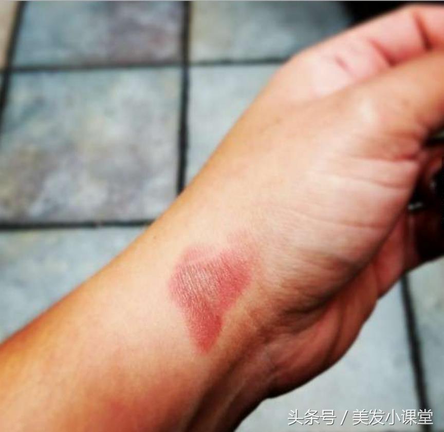 发型师心酸的台词,理发师的苦