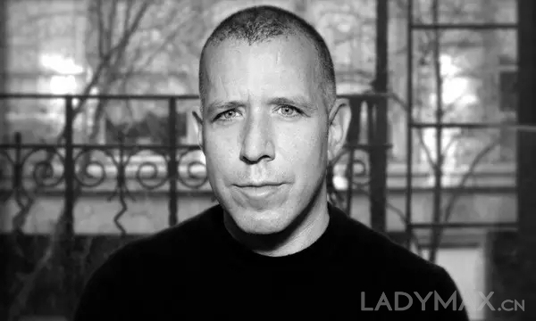 lv和supreme合作款价格,supreme与lv出过哪些联名款