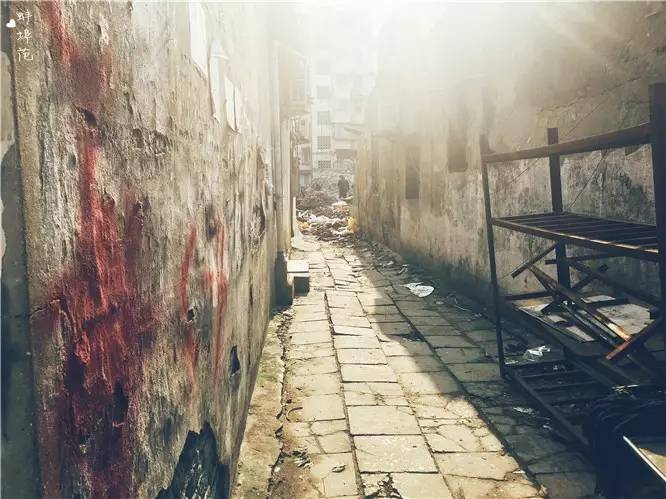 再看你一眼粤语歌,再看你一眼原唱完整版