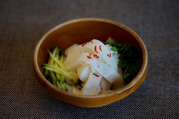 四十岁女人开凉皮店,阜新凉皮店