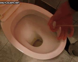 美女这样上厕所,太有技术含量了