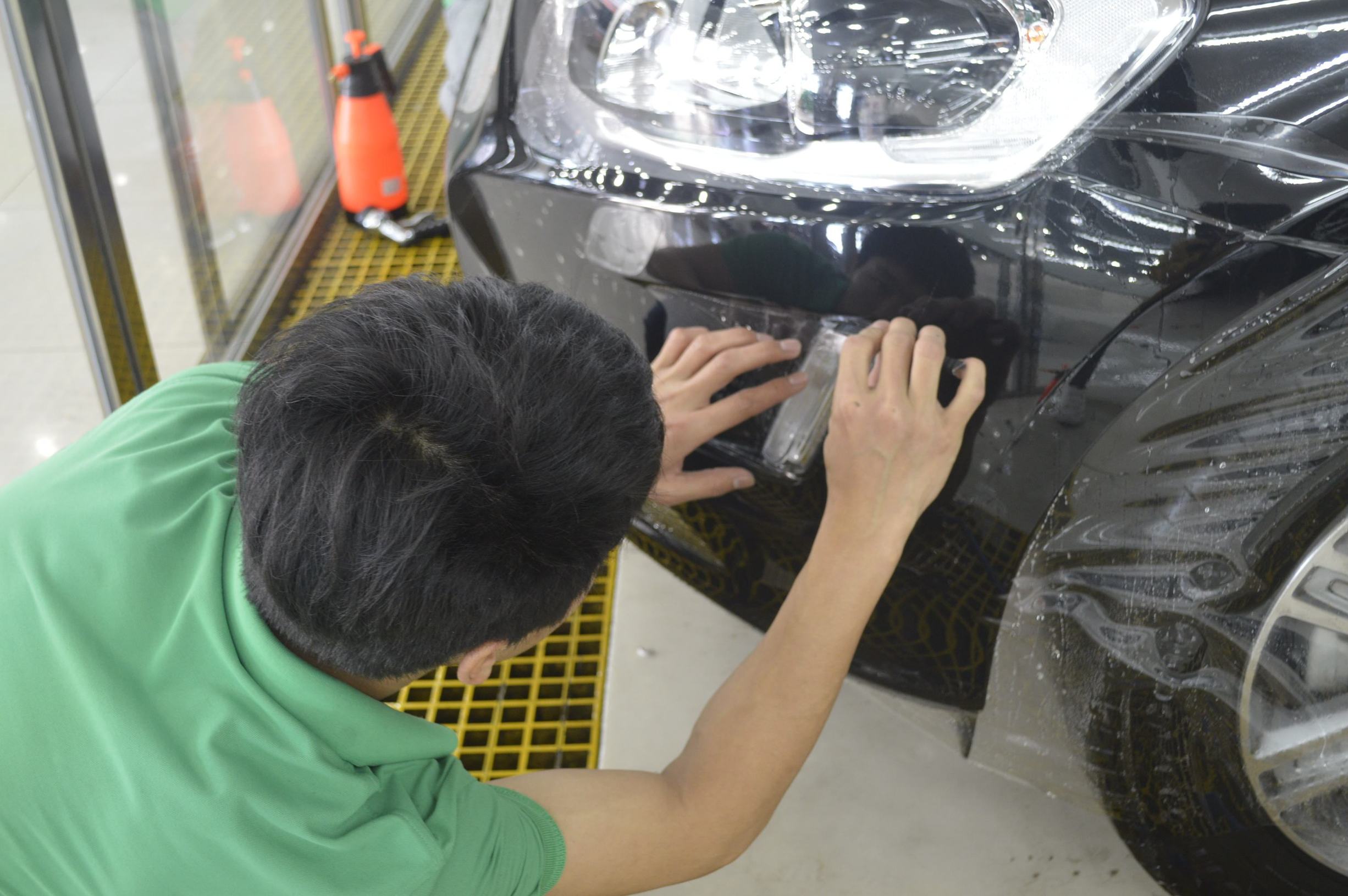 沃尔沃车衣保护原车漆,沃尔沃贴隐形车衣注意事项