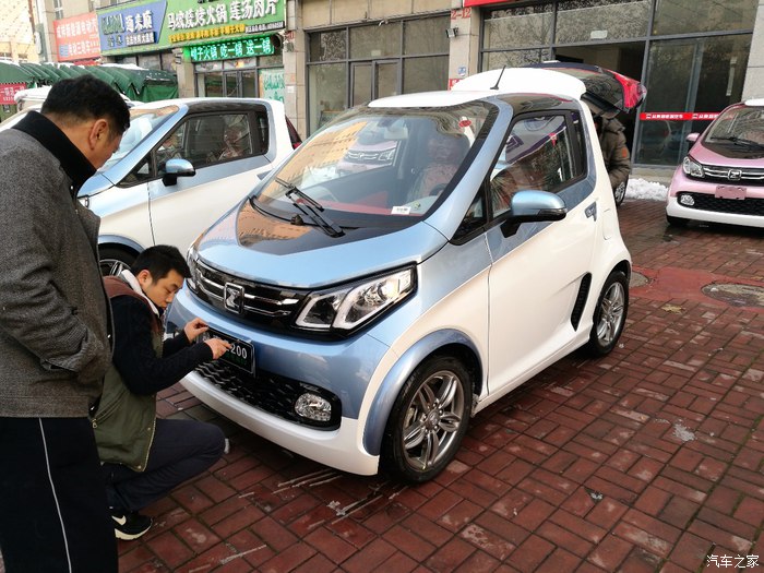 众泰e200车主感受,众泰e200飞鱼座2017和2018区别