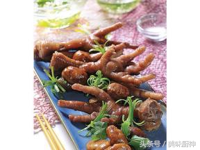 海鸡脚正确的吃法,鸡脚面条的神仙吃法
