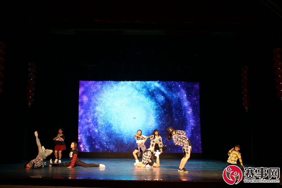 赛事网春晚录制圆满结束，正月初一至初三请锁定福建教育电视台