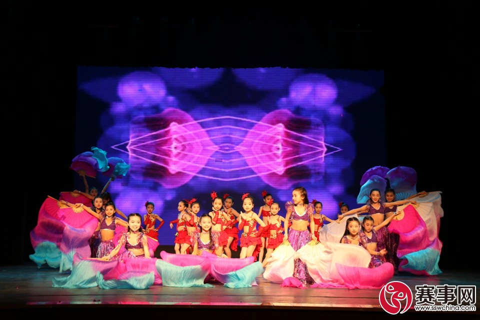 赛事网春晚录制圆满结束，正月初一至初三请锁定福建教育电视台