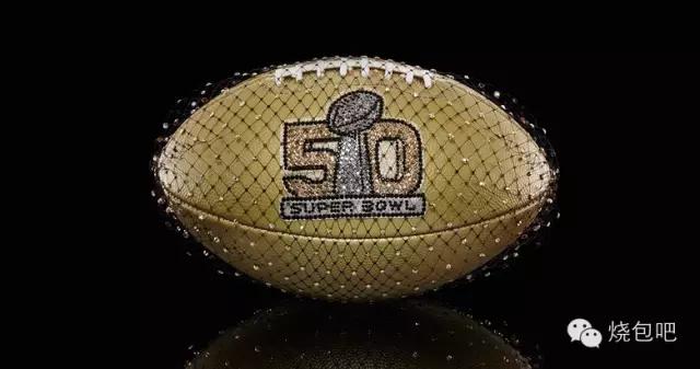 唯物｜情人节倒计时，去看50个潮牌出的超级碗纪念球，独一无二