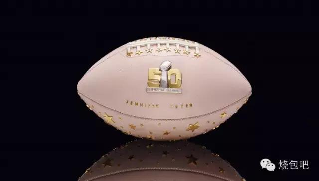 唯物|情人节倒计时,去看50个潮牌出的超级碗纪念球,独一无二
