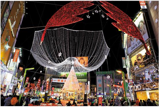 全球聚焦：国人赴海外购物，该不该责备？元芳大人：你怎么看?