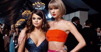 格莱美颁奖红毯走秀环节的即兴,格莱美奖2023颁奖典礼衣着