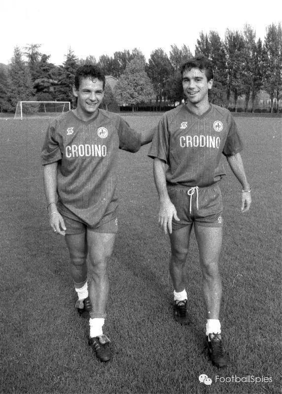 巴乔94年背影图片,49岁的巴乔照片