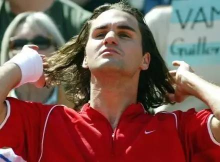 费德勒球衣演变,费德勒发型