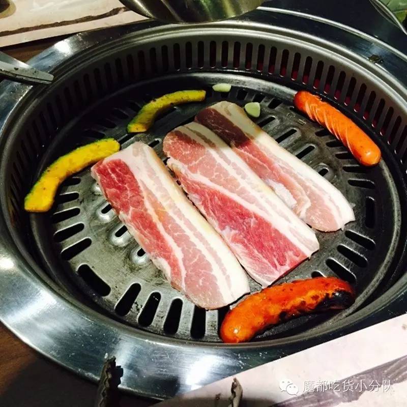 上海十大必吃美食街区排名,上海美食最多的商场推荐