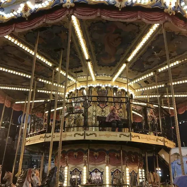 带三个美女自驾中国,自驾房车欧洲之旅