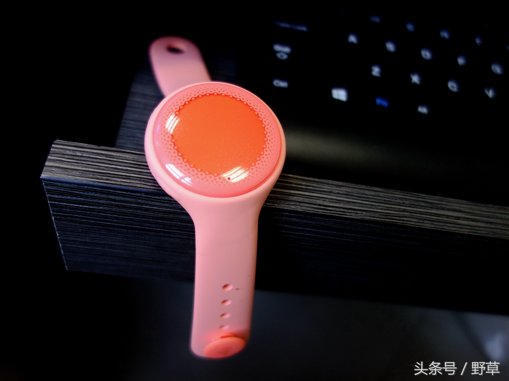 米兔儿童手表4x测评,米兔儿童手表4c对比6c