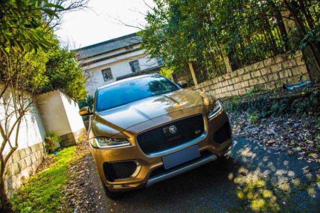 新款捷豹F-PACE测评,捷豹suv车型f-pace越野测试