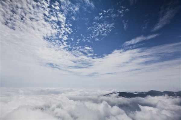 张家口旅游小五台山离市区远吗,张家口小五台山全景图