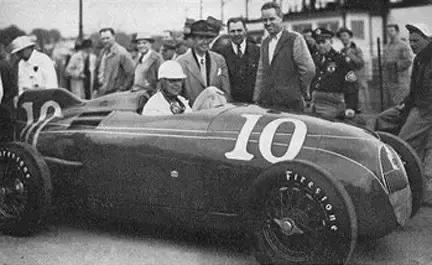 有史以来最狂放的双引擎赛车，来自巴士制造商