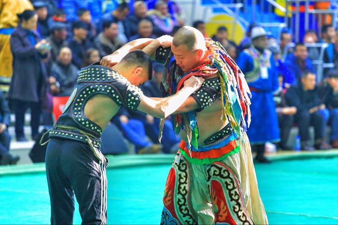 蒙古最精彩的竞技比赛,蒙古国搏克竞技