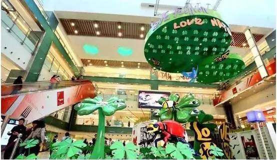 香港新春年货市场红火,这些年货卖爆了购买主力竟是90后