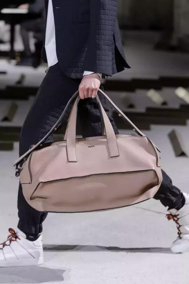 ermenegildozegna什么品牌,ermenegildozegna属于奢侈品吗