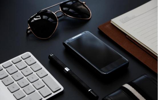 三星w2017心系天下第九代旗舰版,三星w2017心系天下当时价格