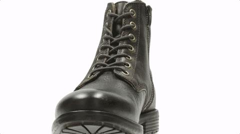 每个人都该有一双马丁靴,每个人都有一双马丁靴