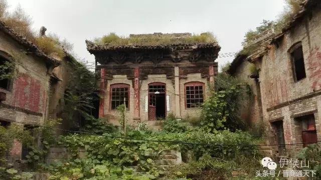 钟灵秀图片,钟灵秀一字马