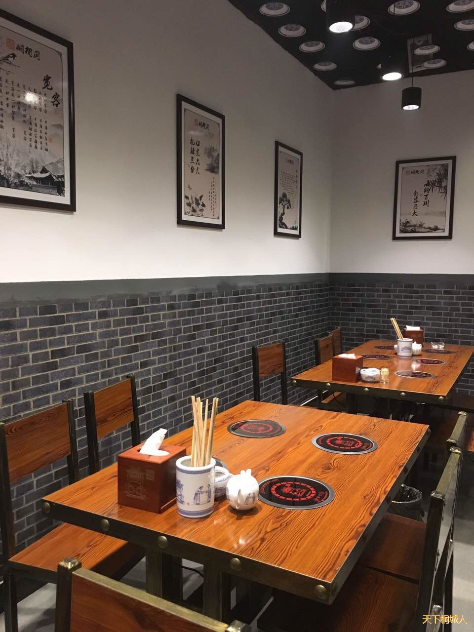 这是一个有故事的图片,一个有故事的面馆