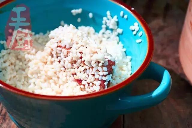 锡纸烤小排骨的做法,锡纸糯米排骨做法