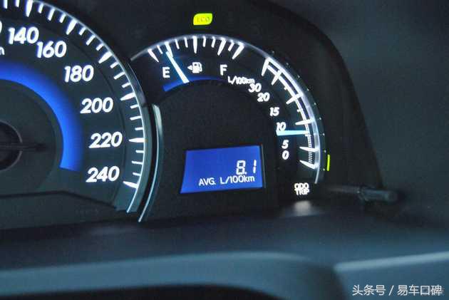 2015款凯美瑞雷克萨斯前脸 (凯美瑞豪华版前格栅)