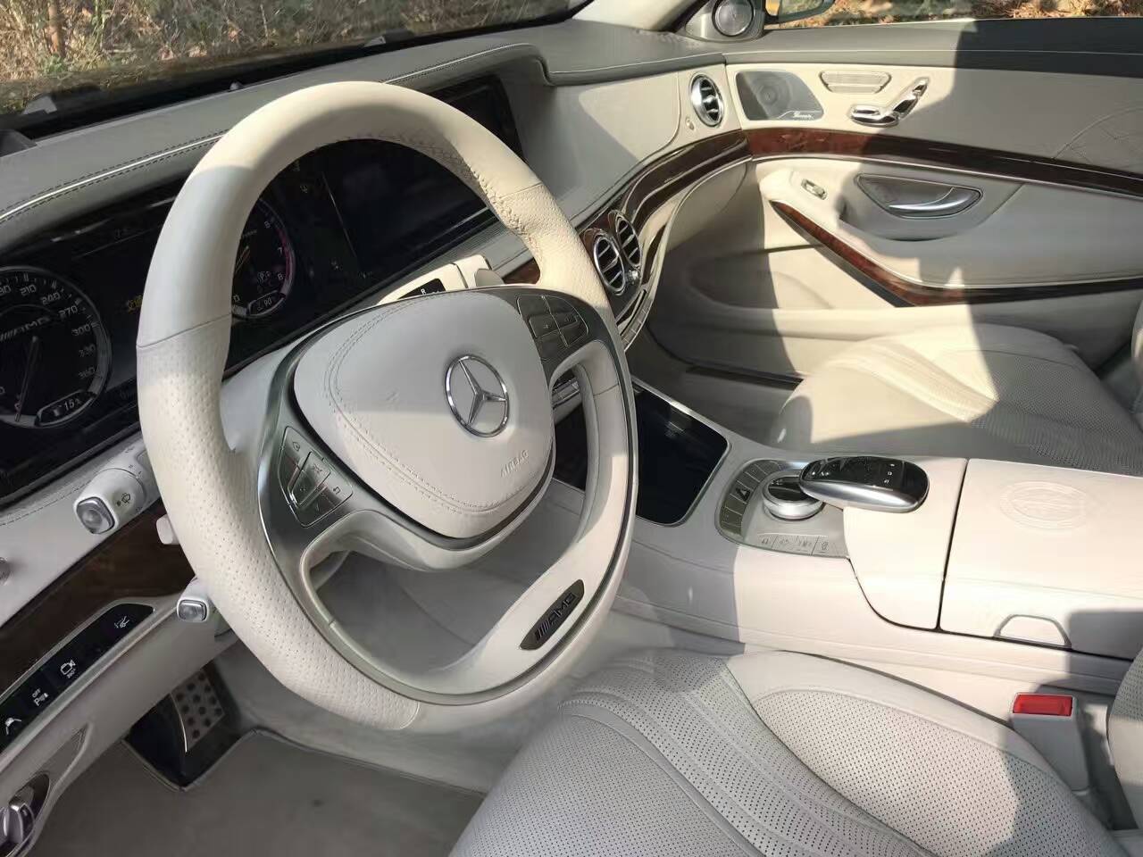 西装暴徒2020款全新奔驰s63amg,奔驰s65amg典藏版西装暴徒