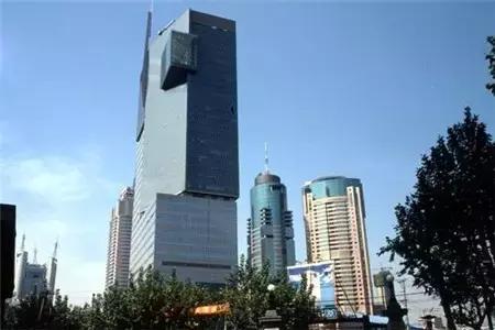 上海哪个商场停车好停,上海各大停车场停车费如何查询