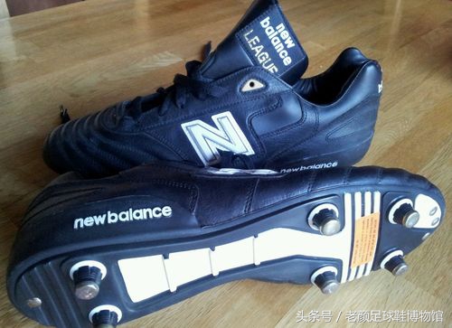 门外汉nb踏入足球市场是自找没趣？其实它也是30年球鞋老司机