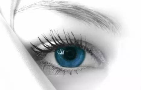 嫁接睫毛怎么才不会粘到下睫毛,嫁接睫毛时容易粘起来怎么处理