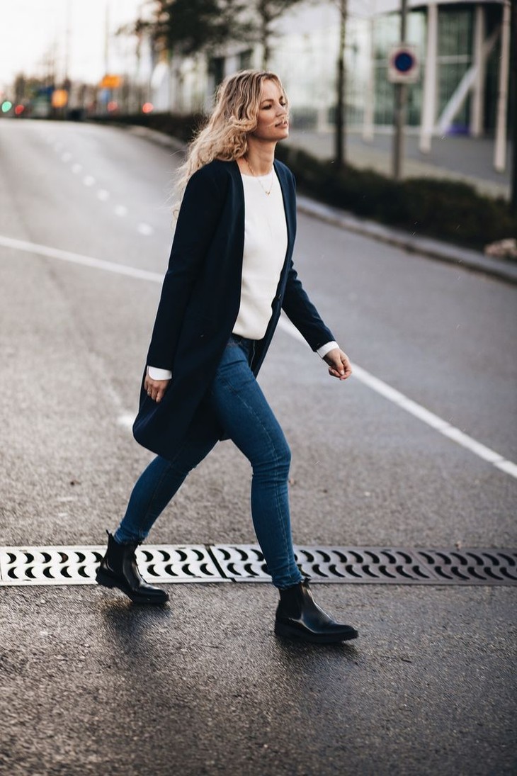 时髦办｜像大表姐一样穿好平底鞋，时髦起来谁都拦不住