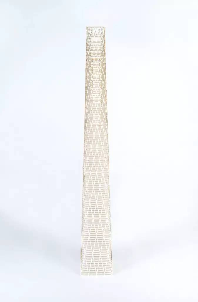 摩天大楼的浪漫 (浪漫的摩天大楼)