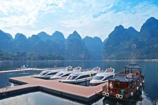 过年不想去人太多地方玩,过年不想呆在家里面